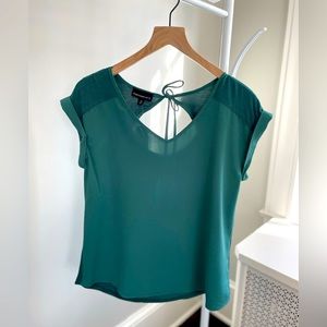 Fortune and Ivy short sleeve v neck top